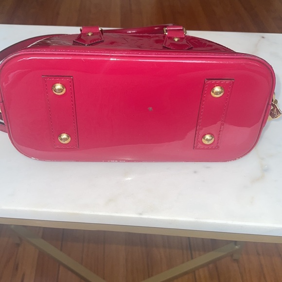 Authentic Louis Vuitton Vernis Rose Indien Alma BB - Picture 6 of 9